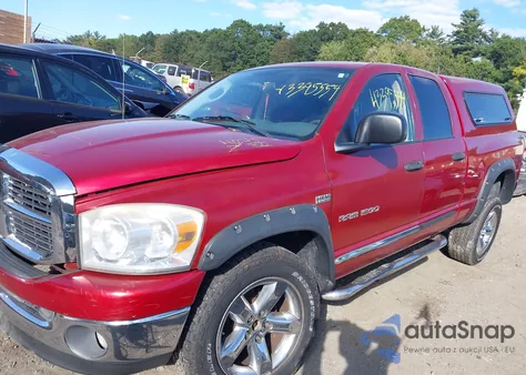 2007 Dodge Ram 1500 Slt/Trx4 Off Road/Sport from USA, damaged, VIN 1D7HU18P57J505170